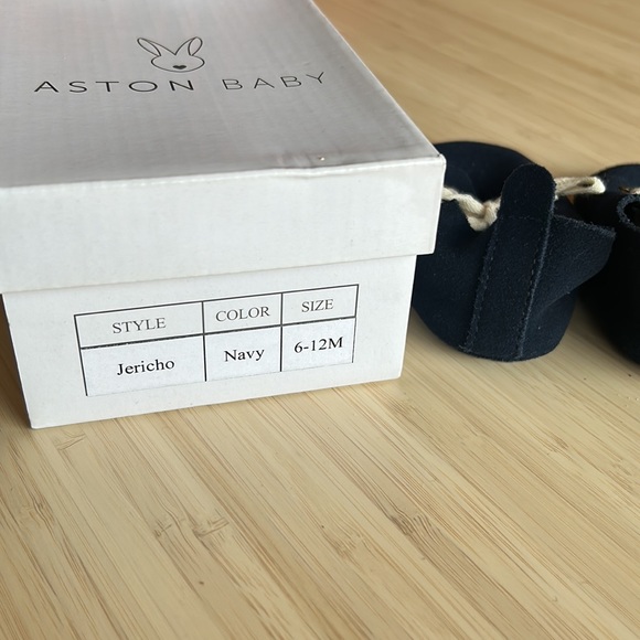 Aston Baby Booties - Picture 5 of 7